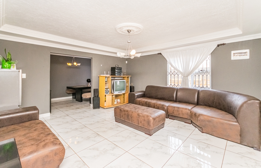4 Bedroom Property for Sale in Kagiso Gauteng