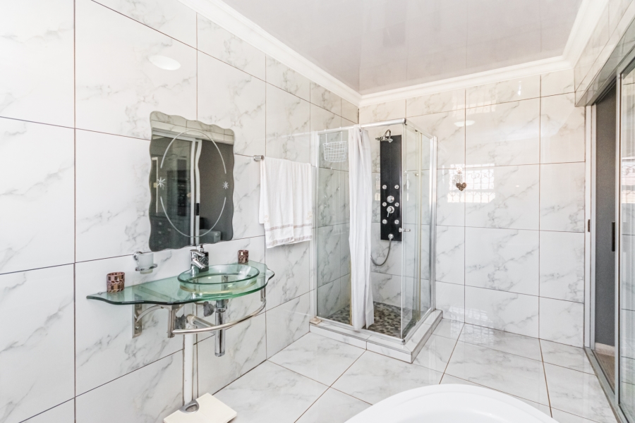 4 Bedroom Property for Sale in Kagiso Gauteng