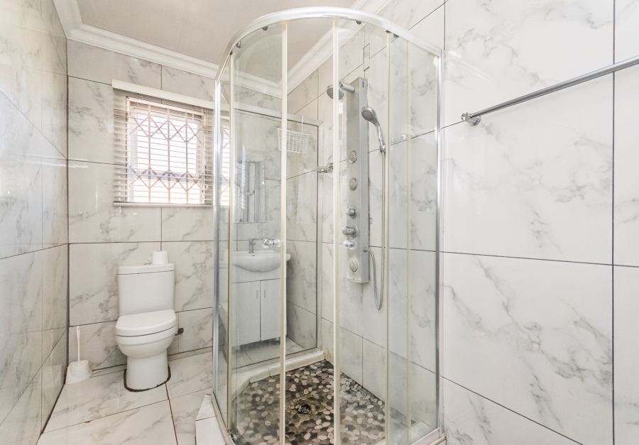 4 Bedroom Property for Sale in Kagiso Gauteng