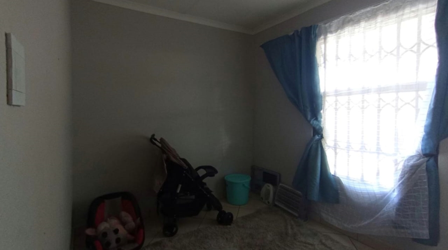 3 Bedroom Property for Sale in Rosslyn Gauteng