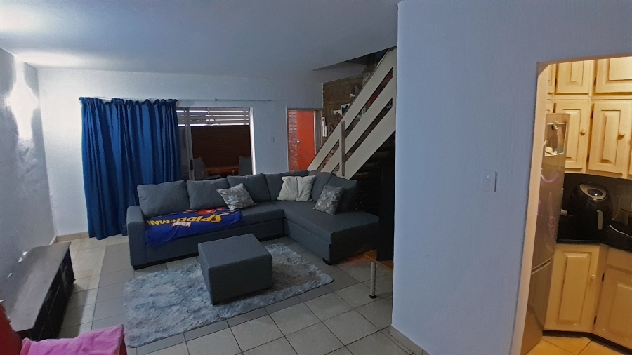 2 Bedroom Property for Sale in Wonderboom South Gauteng