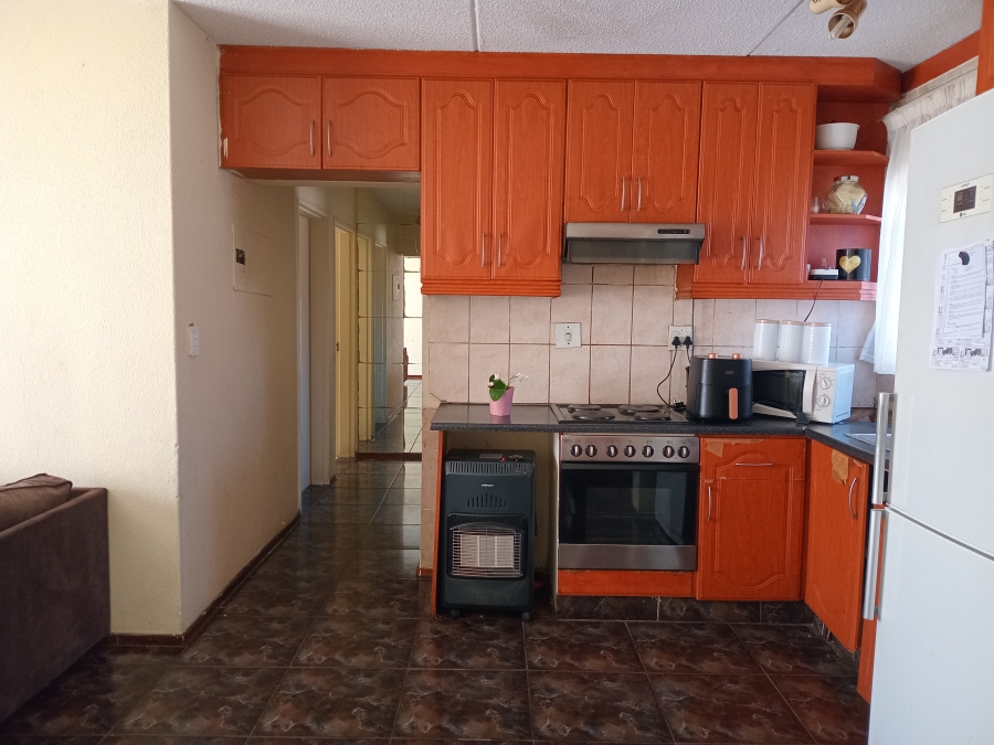 3 Bedroom Property for Sale in Kew Gauteng