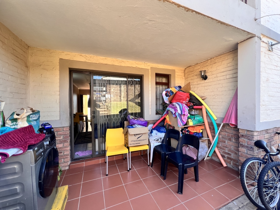 2 Bedroom Property for Sale in Halfway Gardens Gauteng