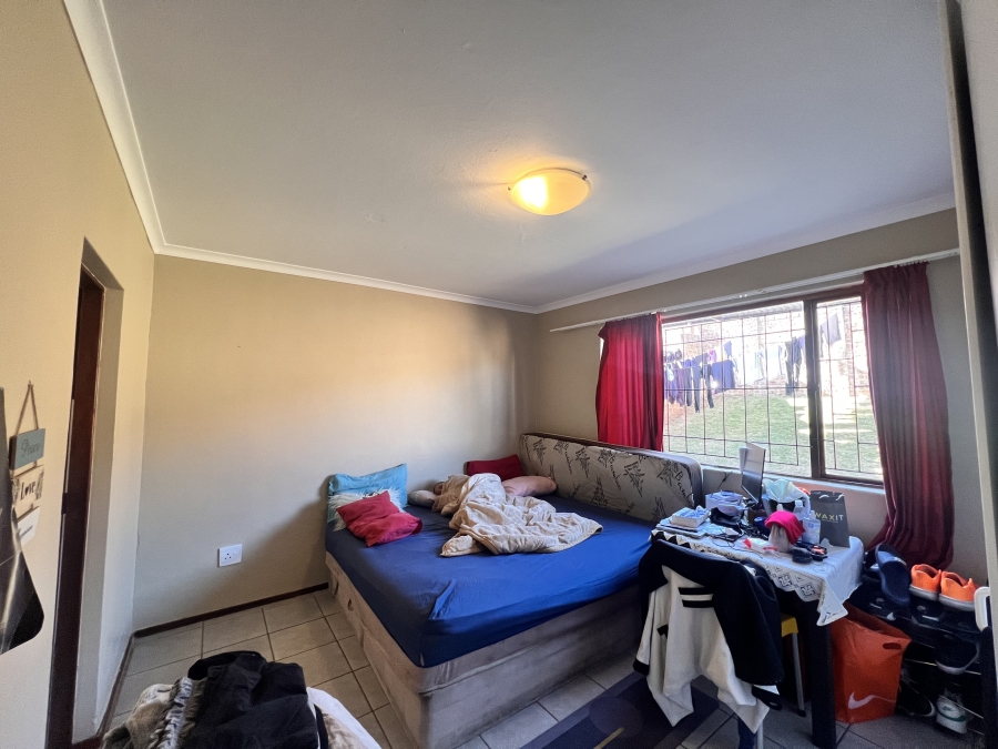 2 Bedroom Property for Sale in Halfway Gardens Gauteng