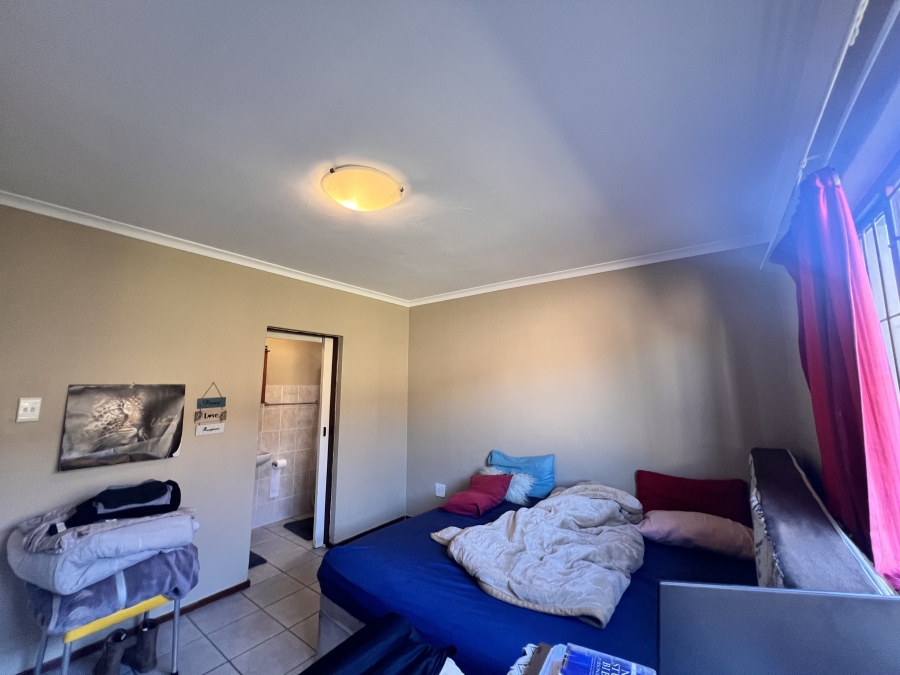 2 Bedroom Property for Sale in Halfway Gardens Gauteng