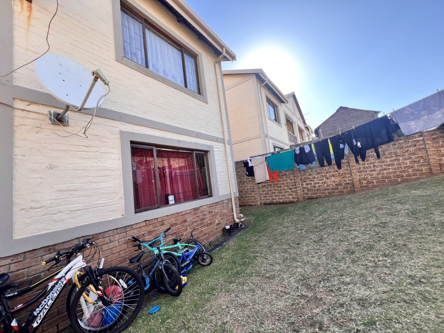 2 Bedroom Property for Sale in Halfway Gardens Gauteng