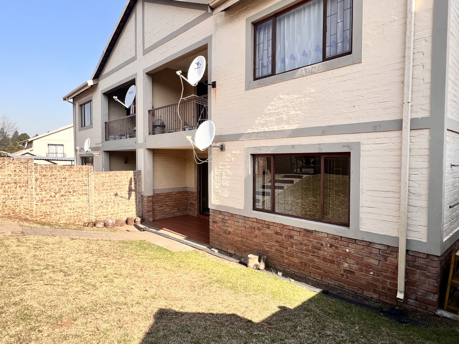 2 Bedroom Property for Sale in Halfway Gardens Gauteng