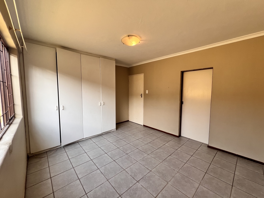 2 Bedroom Property for Sale in Halfway Gardens Gauteng