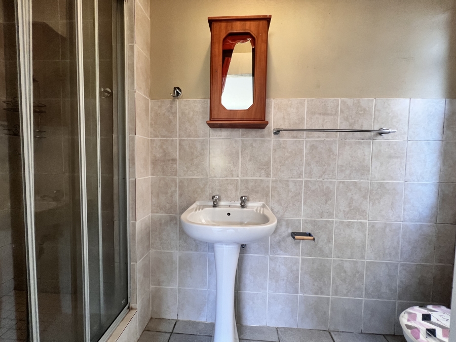 2 Bedroom Property for Sale in Halfway Gardens Gauteng
