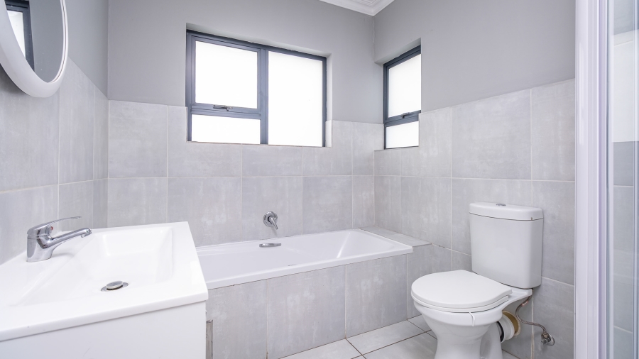 To Let 3 Bedroom Property for Rent in Homes Haven Gauteng