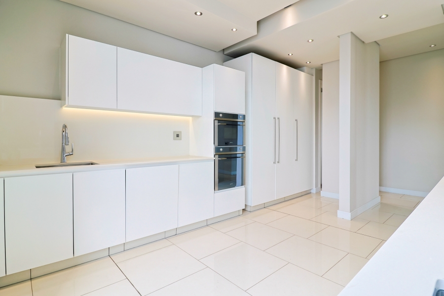 3 Bedroom Property for Sale in Sandhurst Gauteng