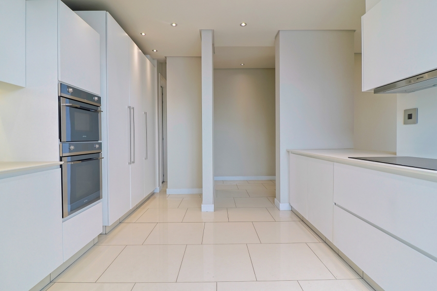 3 Bedroom Property for Sale in Sandhurst Gauteng