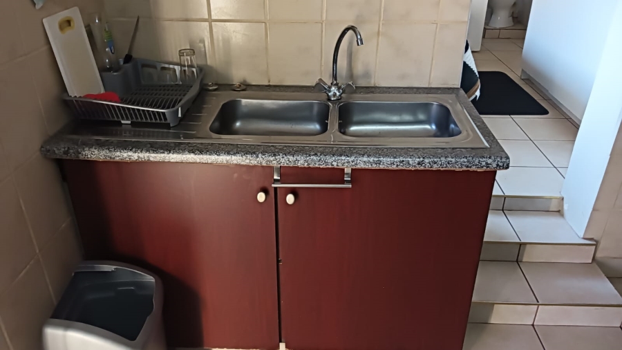 3 Bedroom Property for Sale in Casseldale Gauteng