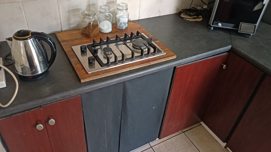3 Bedroom Property for Sale in Casseldale Gauteng