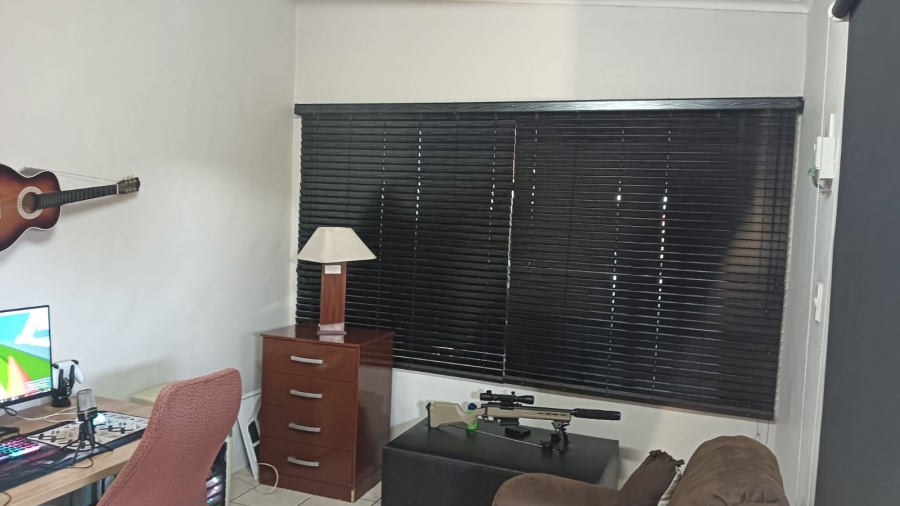 3 Bedroom Property for Sale in Casseldale Gauteng