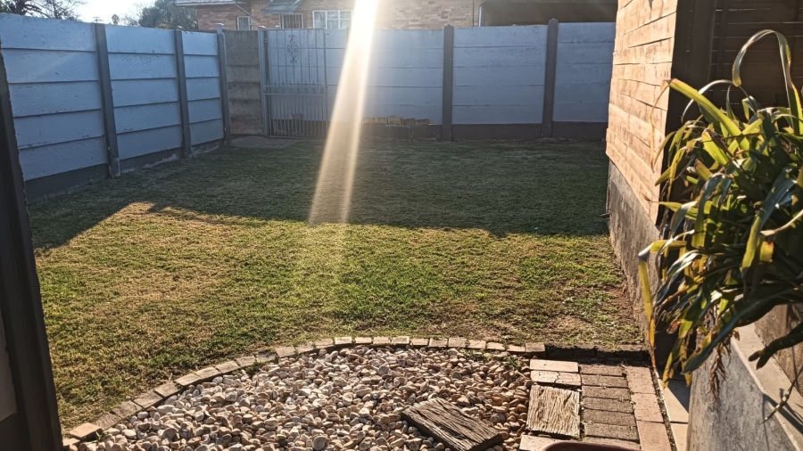 3 Bedroom Property for Sale in Casseldale Gauteng