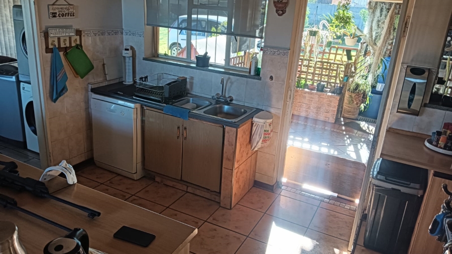 3 Bedroom Property for Sale in Casseldale Gauteng