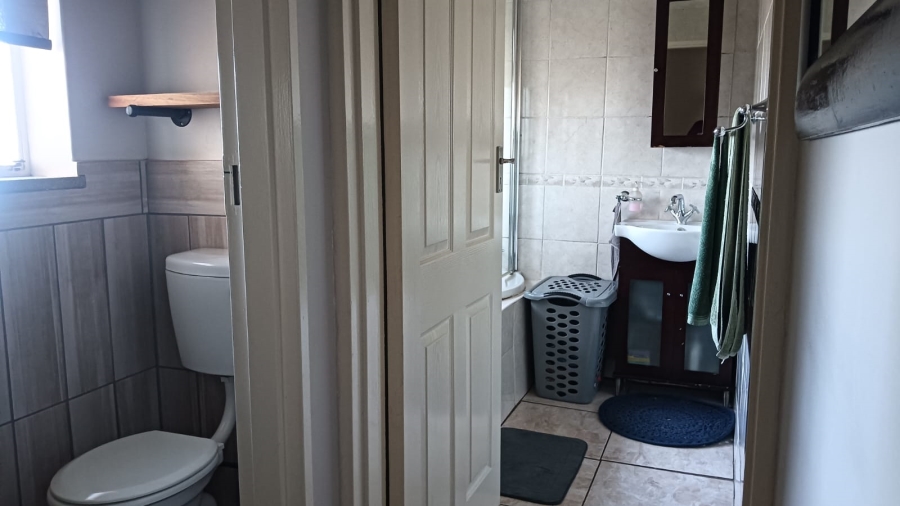 3 Bedroom Property for Sale in Casseldale Gauteng