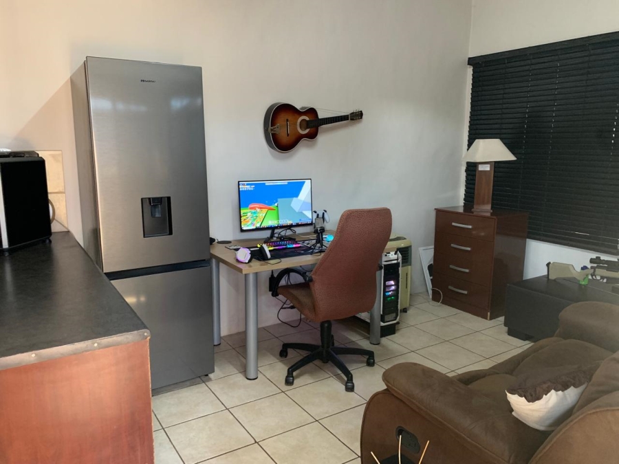 3 Bedroom Property for Sale in Casseldale Gauteng
