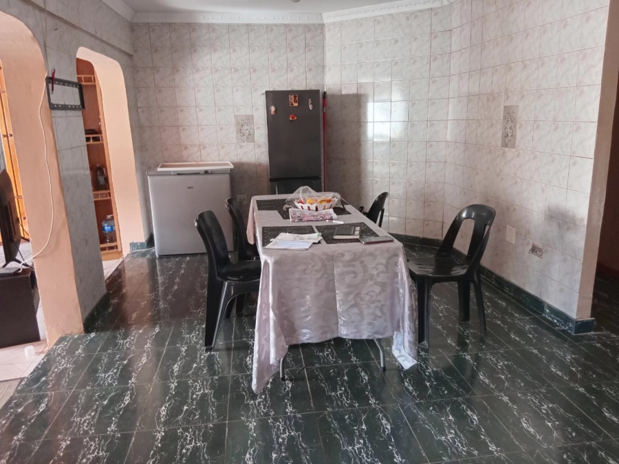 6 Bedroom Property for Sale in Carletonville Central Gauteng