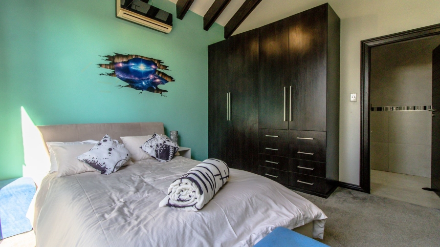 4 Bedroom Property for Sale in Aspen Hills Gauteng