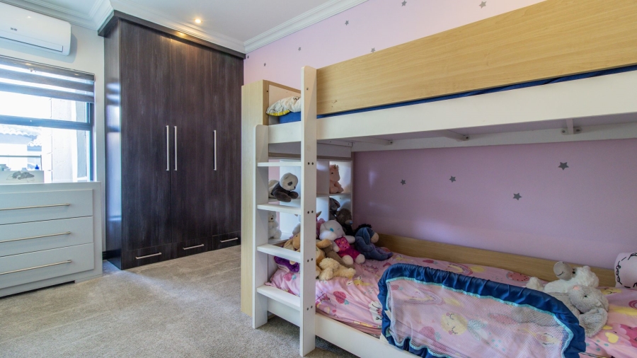 4 Bedroom Property for Sale in Aspen Hills Gauteng