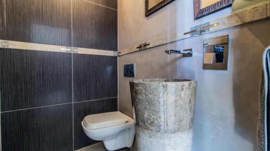 4 Bedroom Property for Sale in Aspen Hills Gauteng