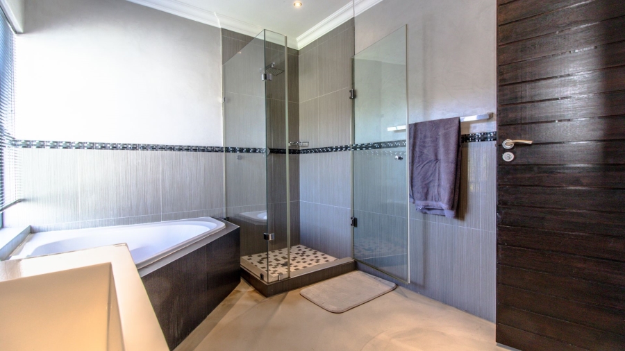 4 Bedroom Property for Sale in Aspen Hills Gauteng