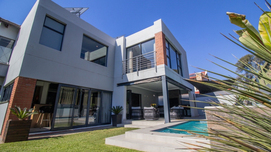 4 Bedroom Property for Sale in Aspen Hills Gauteng