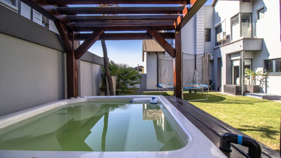 4 Bedroom Property for Sale in Aspen Hills Gauteng