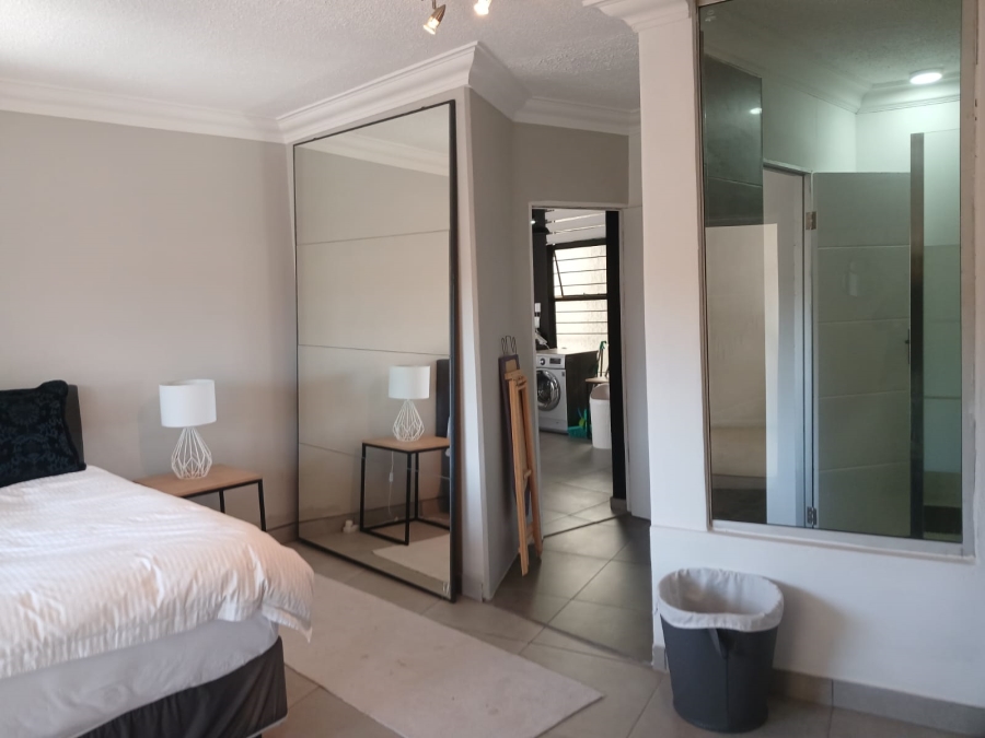 To Let 2 Bedroom Property for Rent in Sandton Central Gauteng