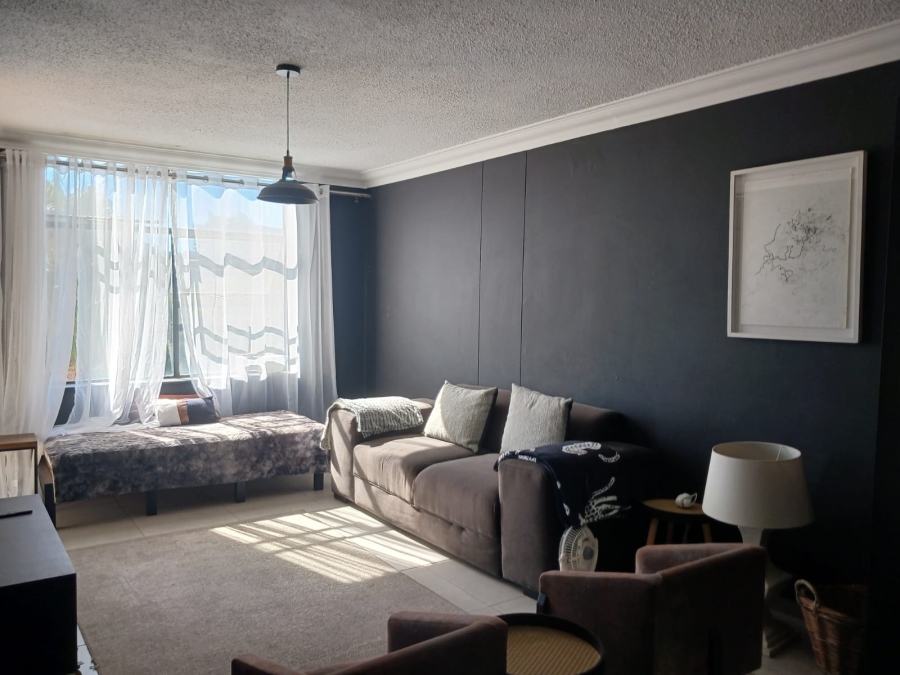 To Let 2 Bedroom Property for Rent in Sandton Central Gauteng