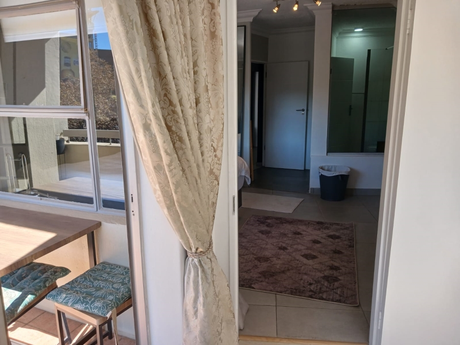 To Let 2 Bedroom Property for Rent in Sandton Central Gauteng