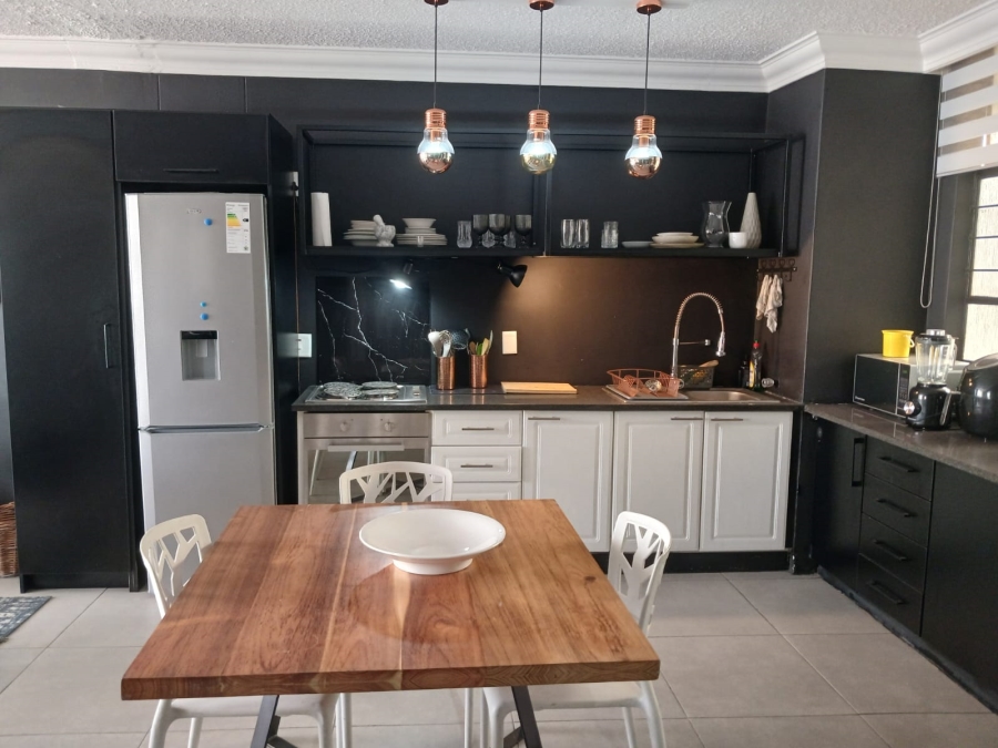 To Let 2 Bedroom Property for Rent in Sandton Central Gauteng