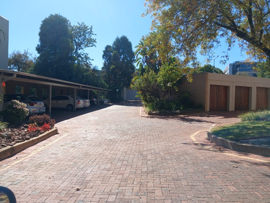 To Let 2 Bedroom Property for Rent in Sandton Central Gauteng
