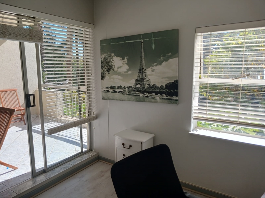 To Let 2 Bedroom Property for Rent in Sandton Central Gauteng