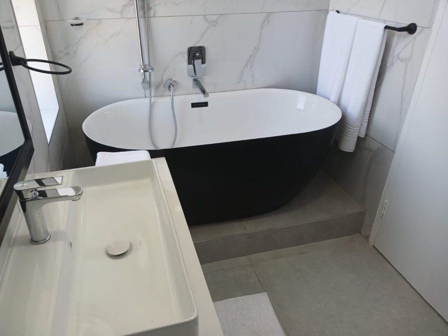 To Let 4 Bedroom Property for Rent in Sandton Central Gauteng