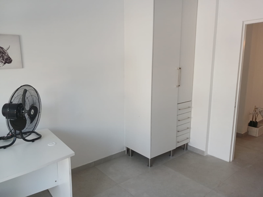 To Let 4 Bedroom Property for Rent in Sandton Central Gauteng
