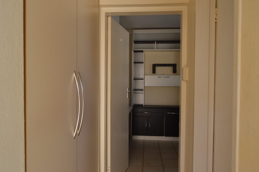 1 Bedroom Property for Sale in Malanshof Gauteng