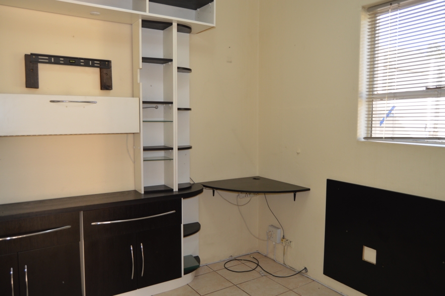 1 Bedroom Property for Sale in Malanshof Gauteng