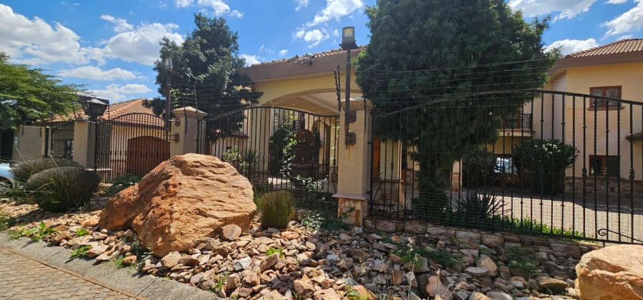 5 Bedroom Property for Sale in Bedfordview Gauteng