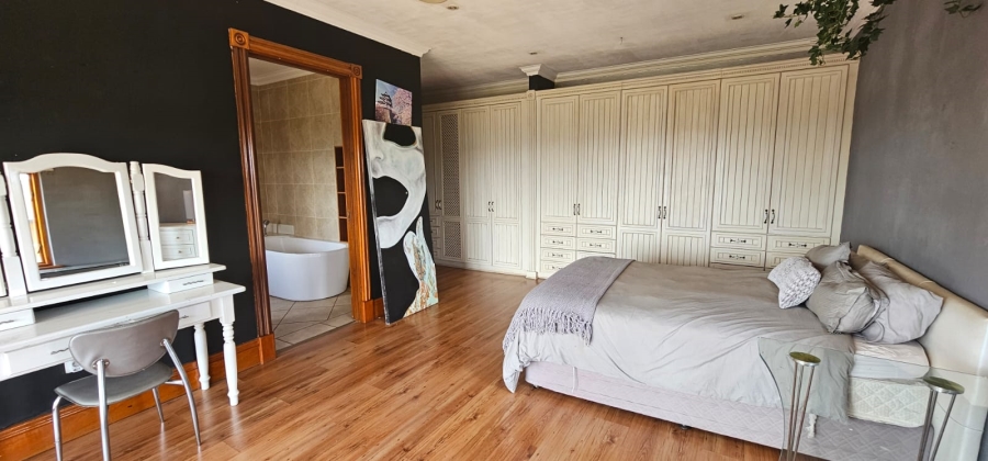 5 Bedroom Property for Sale in Bedfordview Gauteng