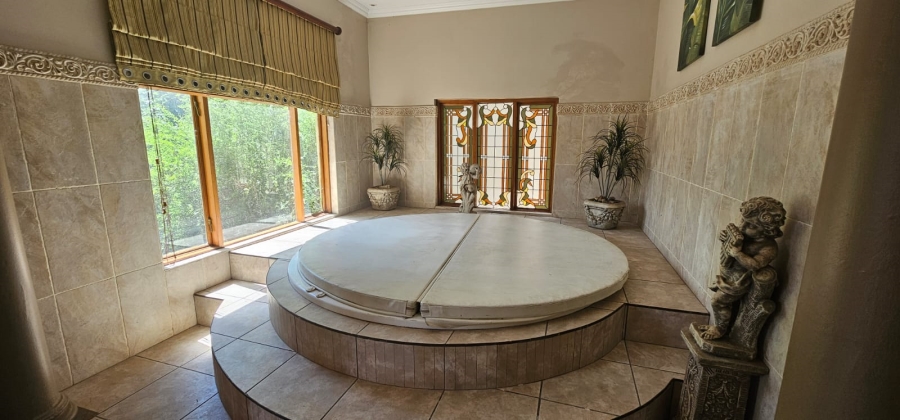 5 Bedroom Property for Sale in Bedfordview Gauteng