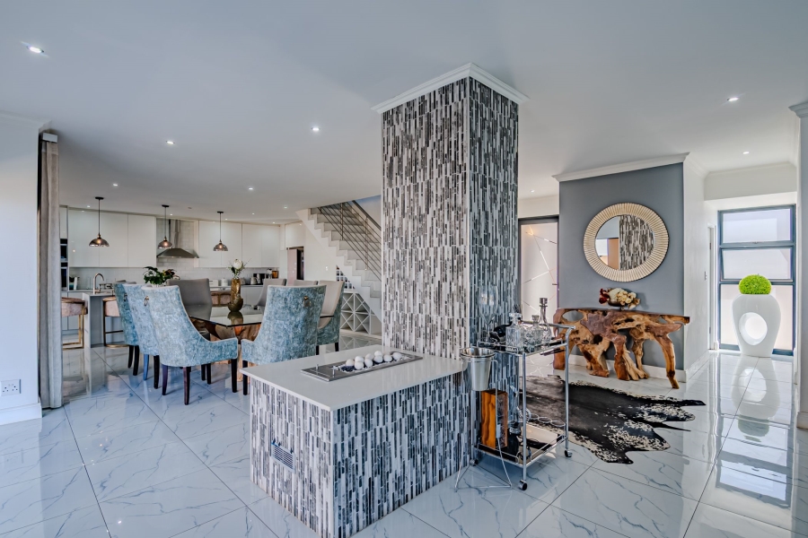 4 Bedroom Property for Sale in Lombardy Estate Gauteng