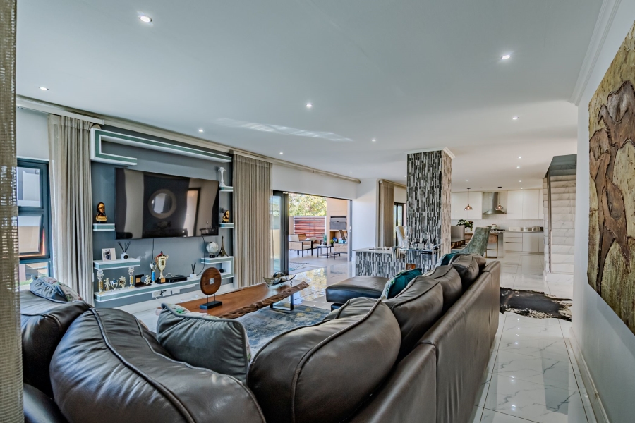 4 Bedroom Property for Sale in Lombardy Estate Gauteng