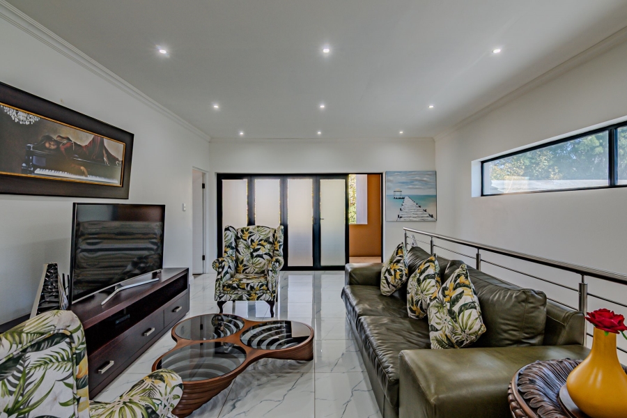 4 Bedroom Property for Sale in Lombardy Estate Gauteng