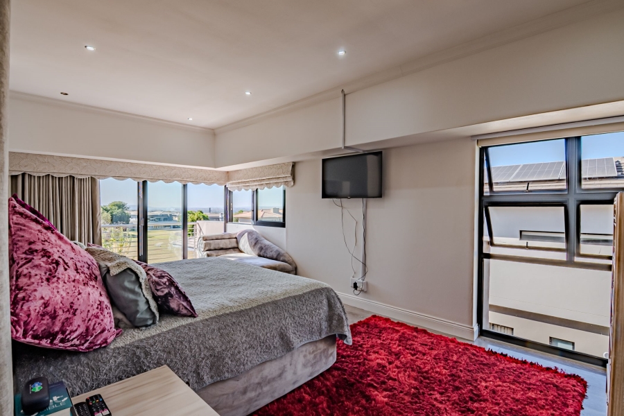 4 Bedroom Property for Sale in Lombardy Estate Gauteng