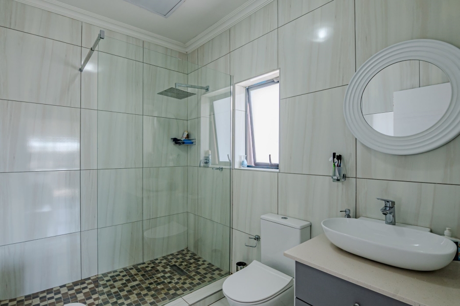 4 Bedroom Property for Sale in Lombardy Estate Gauteng