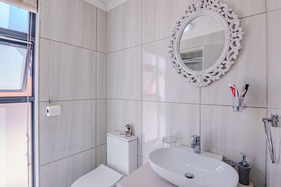 4 Bedroom Property for Sale in Lombardy Estate Gauteng