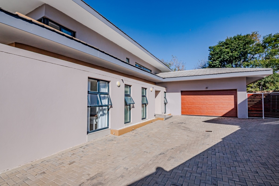 4 Bedroom Property for Sale in Lombardy Estate Gauteng